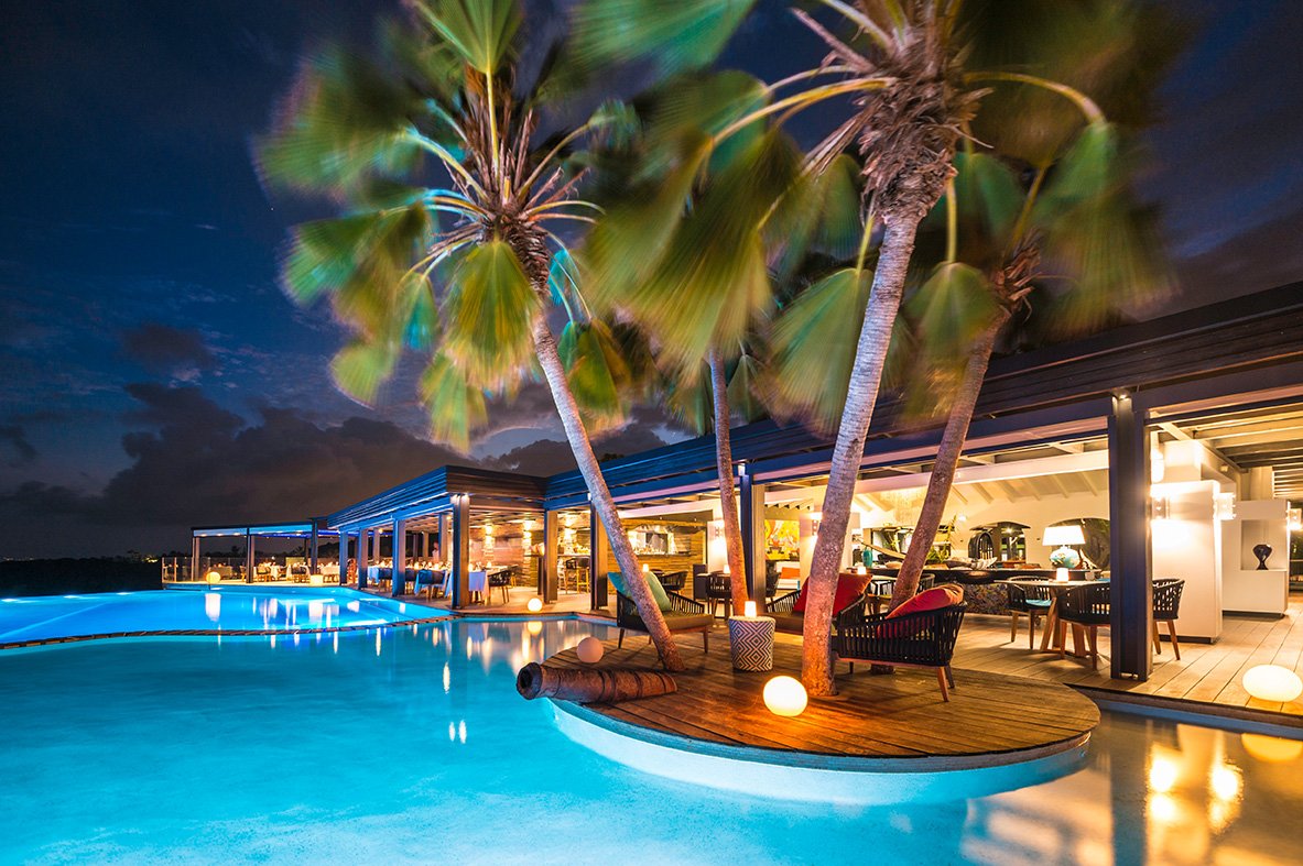 Terrasse de nuit Le Grand Bleu à La Toubana Hôtel & Spa en Guadeloupe